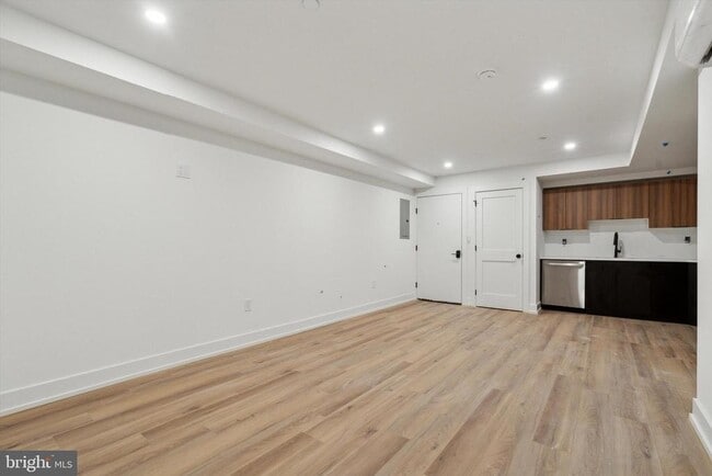 Building Photo - 808 N 3rd St