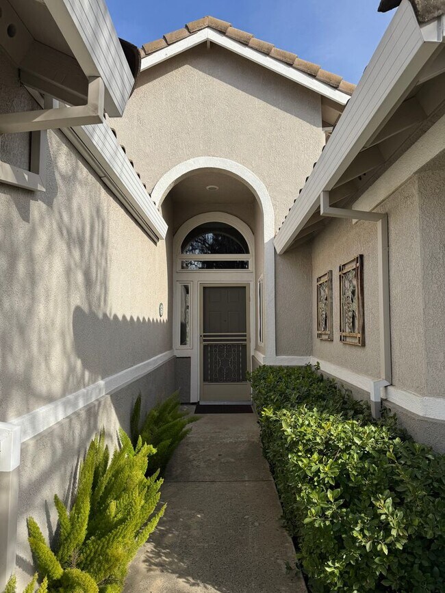 Foto del edificio - DEL WEBB 55+ Adult Community in Roseville!