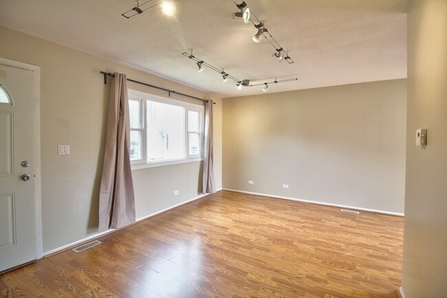 Building Photo - 3327 Allspice Ct