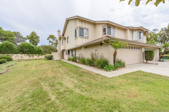 Building Photo - 2454 Manzana Way