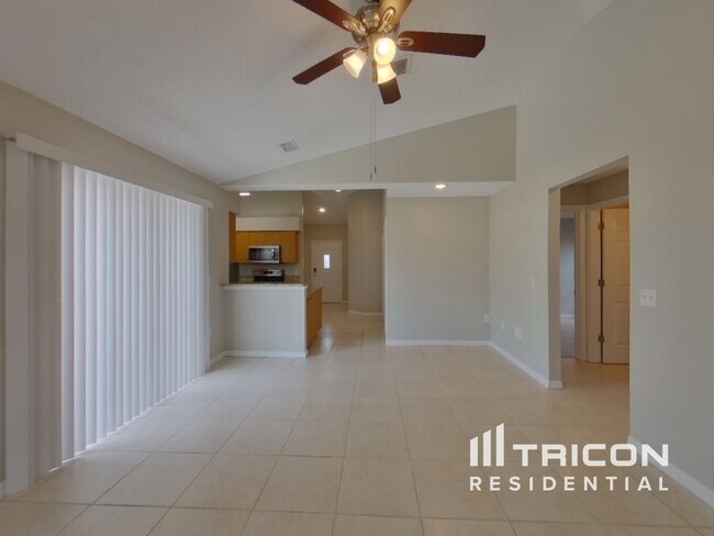 Foto del edificio - 3248 Amber St
