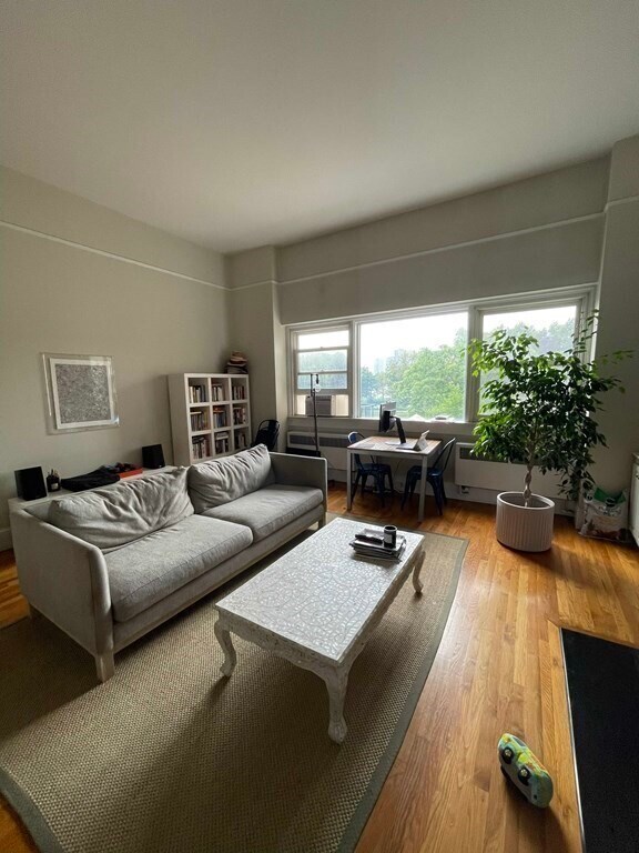 Foto del edificio - 190 Beacon St