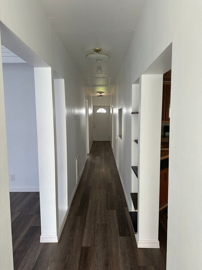 Building Photo - 2 Bedroom 2 Bathroom in Haines City