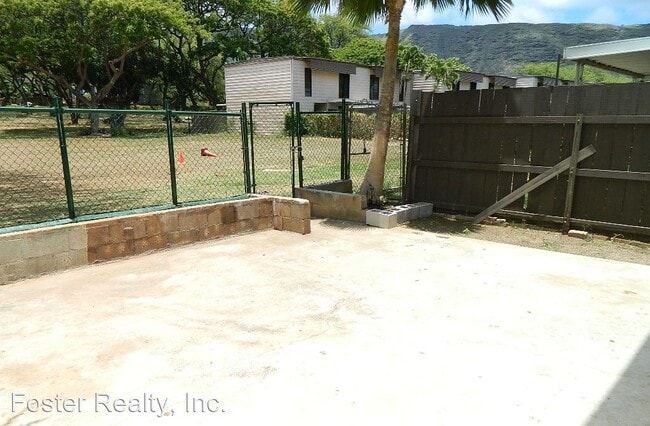 Building Photo - 4 br, 1.5 bath House - 87-165 Helelua St. #1