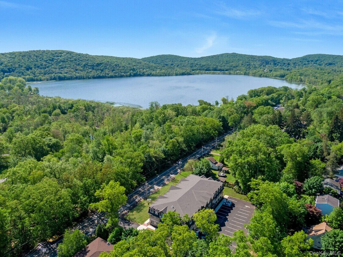 Foto principal - 962 US-9W