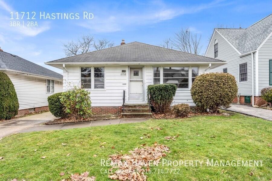 Foto principal - 11712 Hastings Rd. Garfield Heights - Spac...