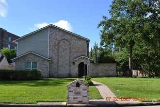 Building Photo - 14923 Perthshire Rd