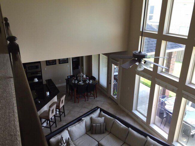 Building Photo - 16107 Finnigans Cir