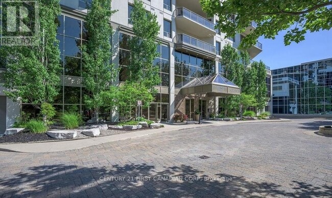 Building Photo - 250-1250 Pall Mall St