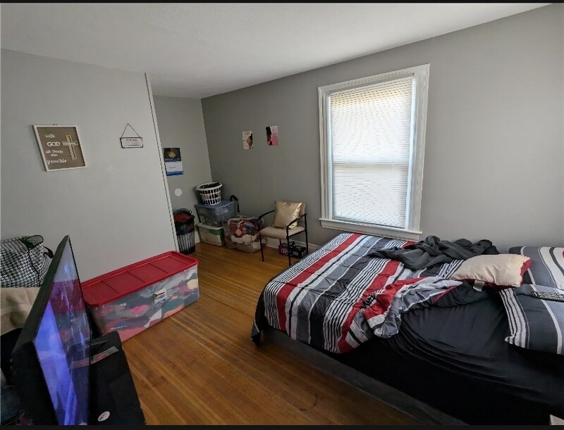 Foto principal - 197 Brooks Ave