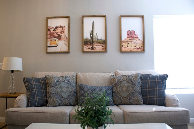 Photo - 525 N Miller Rd Townhome