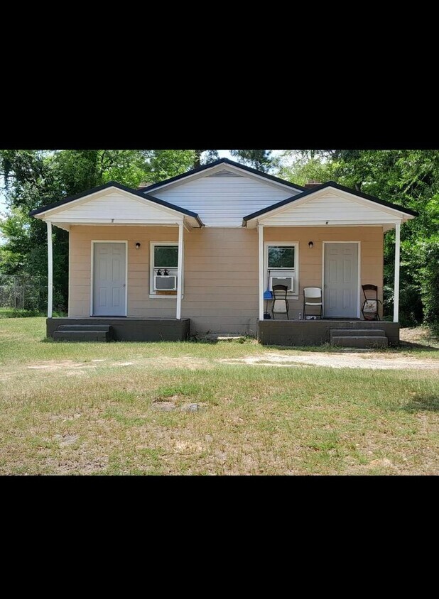 Foto principal - 610 Burke Ave