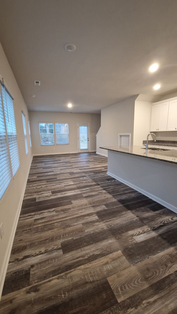 Foto del edificio - 3BR w/ 1-Car Garage + Central AC in Mooresville