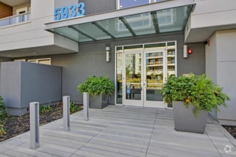 Building Photo - 5933 Sunstone Dr