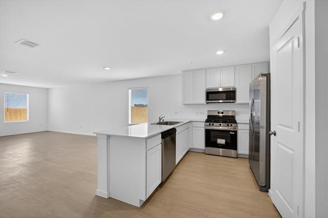 Foto del edificio - 3703 Longleaf Dr
