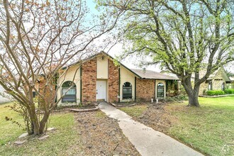 Building Photo - Spacious Whole Home For Rent in Dallas