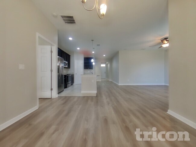 Building Photo - 37124 Scenic Ridge Dr