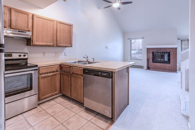 Foto del edificio - Great 2 Bedroom, 1.5 Bathroom Condo in For...
