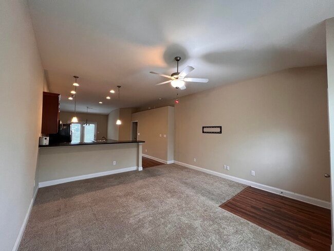 Foto del edificio - 1014 Sugarbush Trail