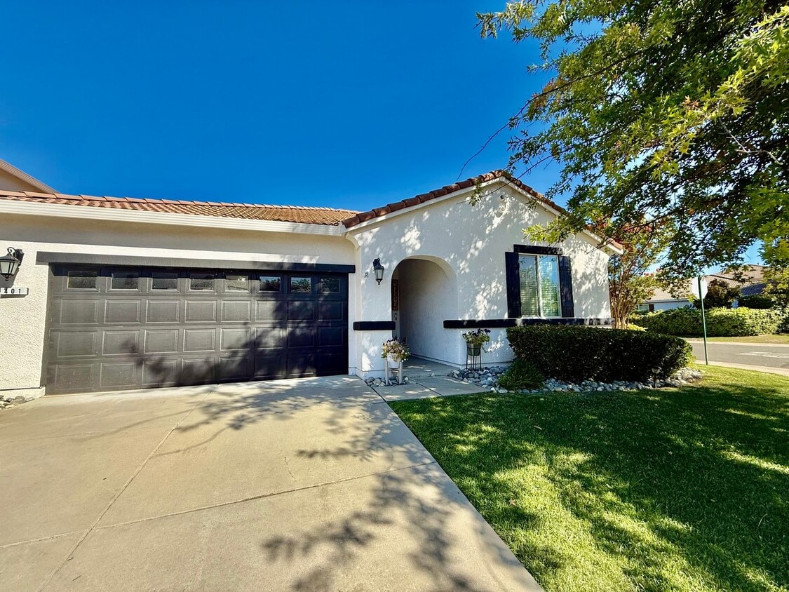 Foto principal - Great home in a cul de sac
