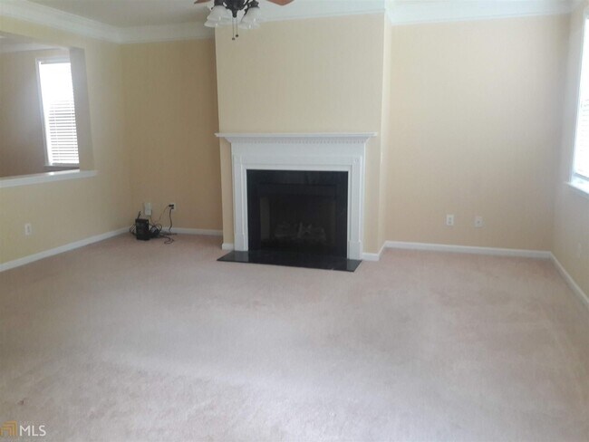 Building Photo - 19 Brookview Dr