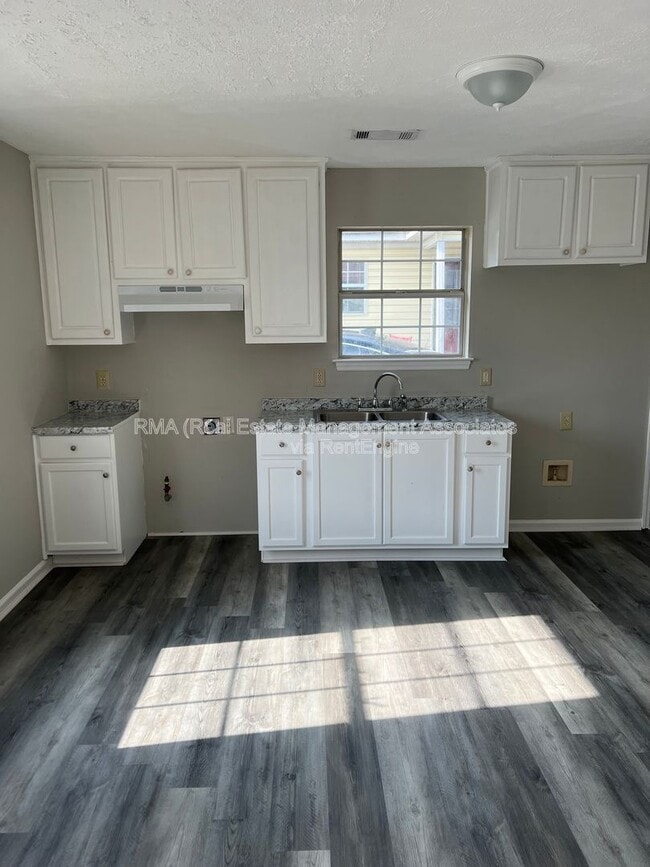 Foto del edificio - 201 Grove Pl