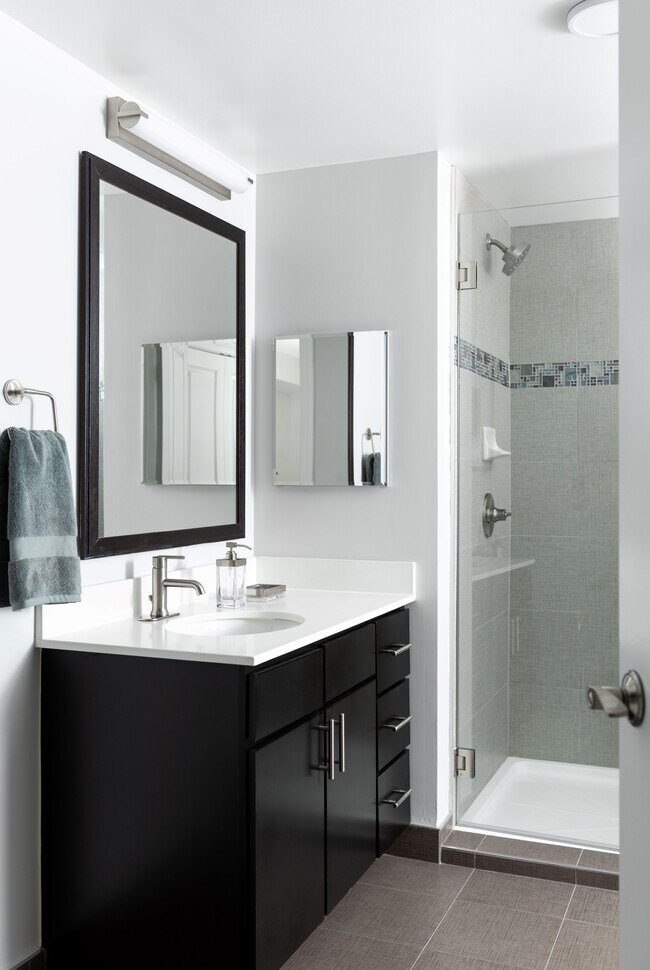 Photo - Lyric 440 Apartments