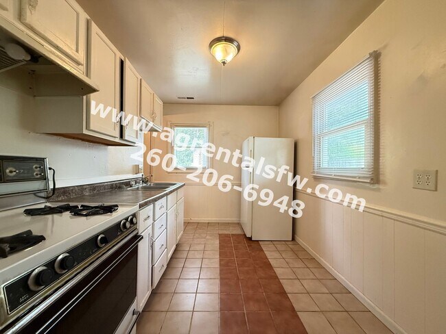 Foto del edificio - Charming 2-Bedroom Ranch for Rent- Section...
