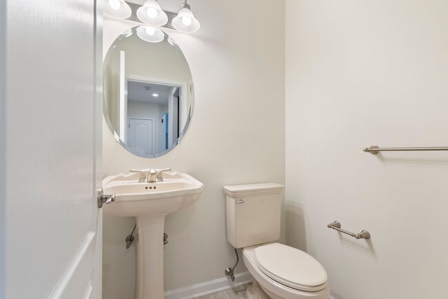 Interior Photo - Barclay Square at Princeton Forrestal