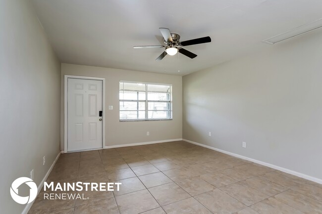 Foto del edificio - 915 SE 19th St