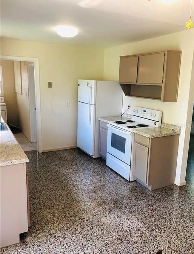 Foto del edificio - 5807 Colchester Dr