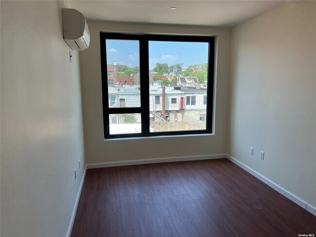 Building Photo - 147-07-147-88 88th Ave