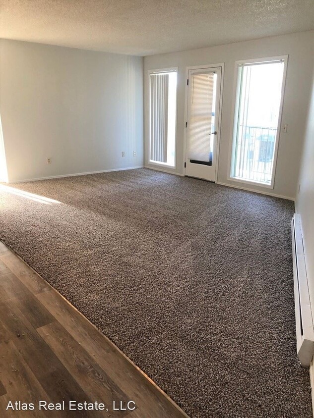 Foto principal - 3050-3060 Mallard Dr