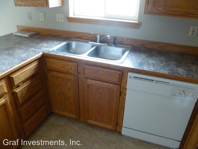 Building Photo - 1000 Speyers Rd