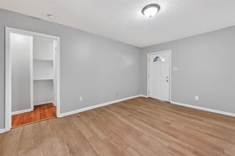 Building Photo - 4810 Dabney St