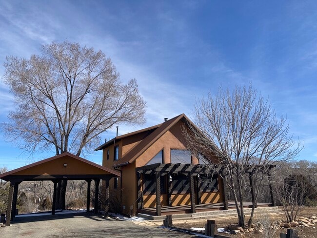 Building Photo - 72 El Llano Rd