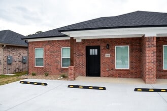 Building Photo - 1644 Crosswood Ct