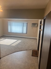 Building Photo - 1238 Edgewood Dr