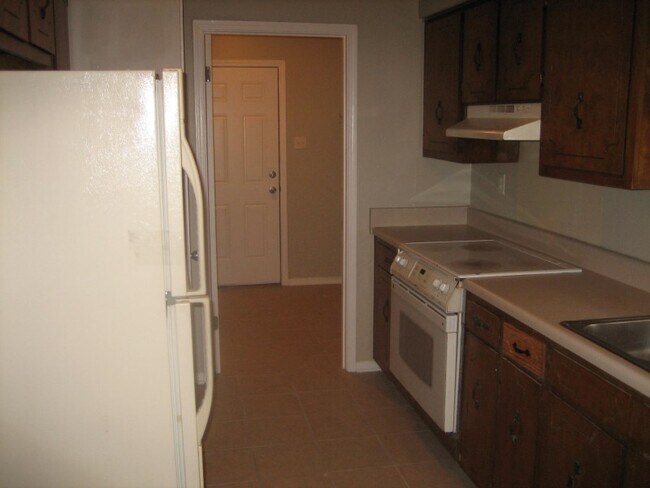 Foto del edificio - 1661 Gentilly Dr W