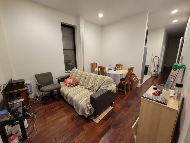 Foto del edificio - 167 Waverly Ave