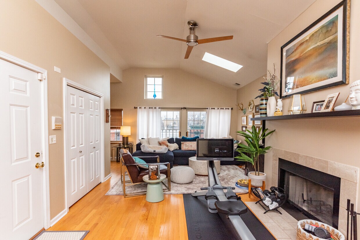 Foto principal - 1312 N Campbell Ave
