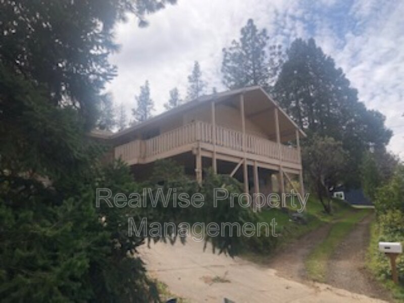 1860 Crestview Dr, Ashland, OR 97520 House Rental in Ashland, OR