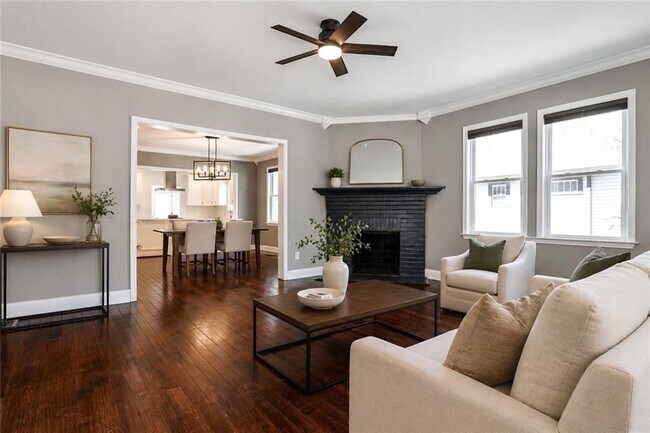 Foto del edificio - 220 Mayson Ave NE