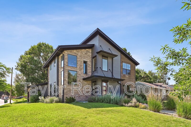 Photo - 2800 South Dexter Way