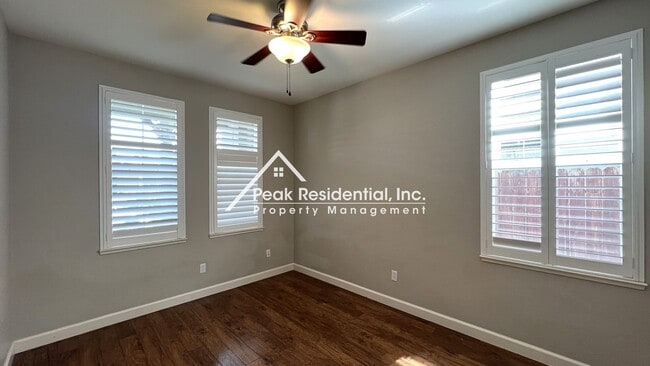 Building Photo - Spacious 5bd/3ba Elk Grove Home