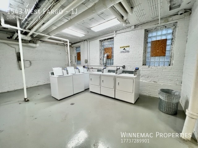 Building Photo - 1543 West Fargo-1J