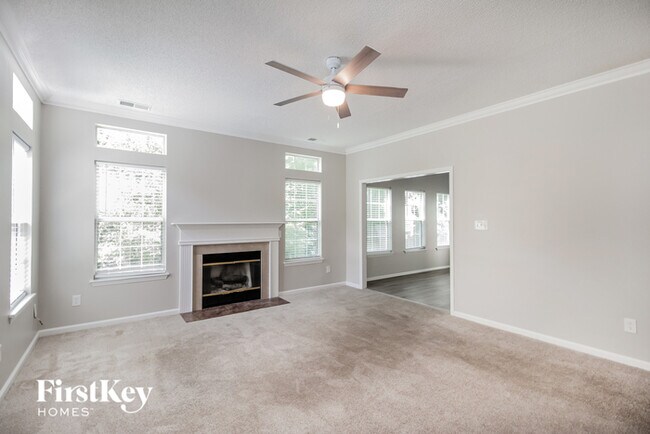 Foto del edificio - 1026 Weeping Willow Ln