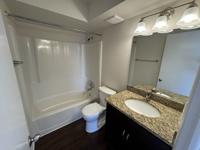 Foto del edificio - 227 N Broadway St