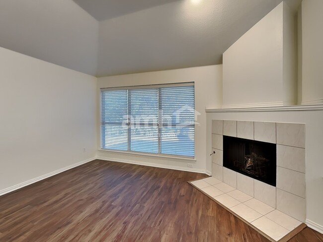 Building Photo - 8784 Turnberry Dr