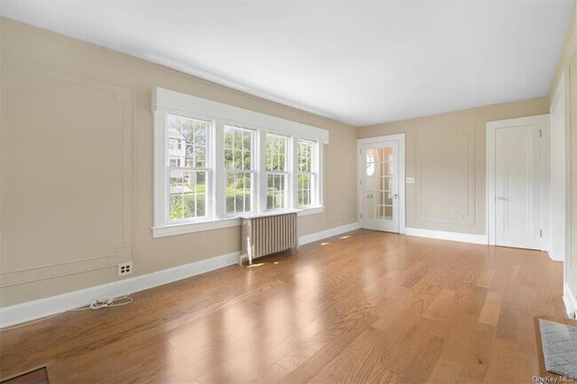 Building Photo - 42 Albemarle Pl